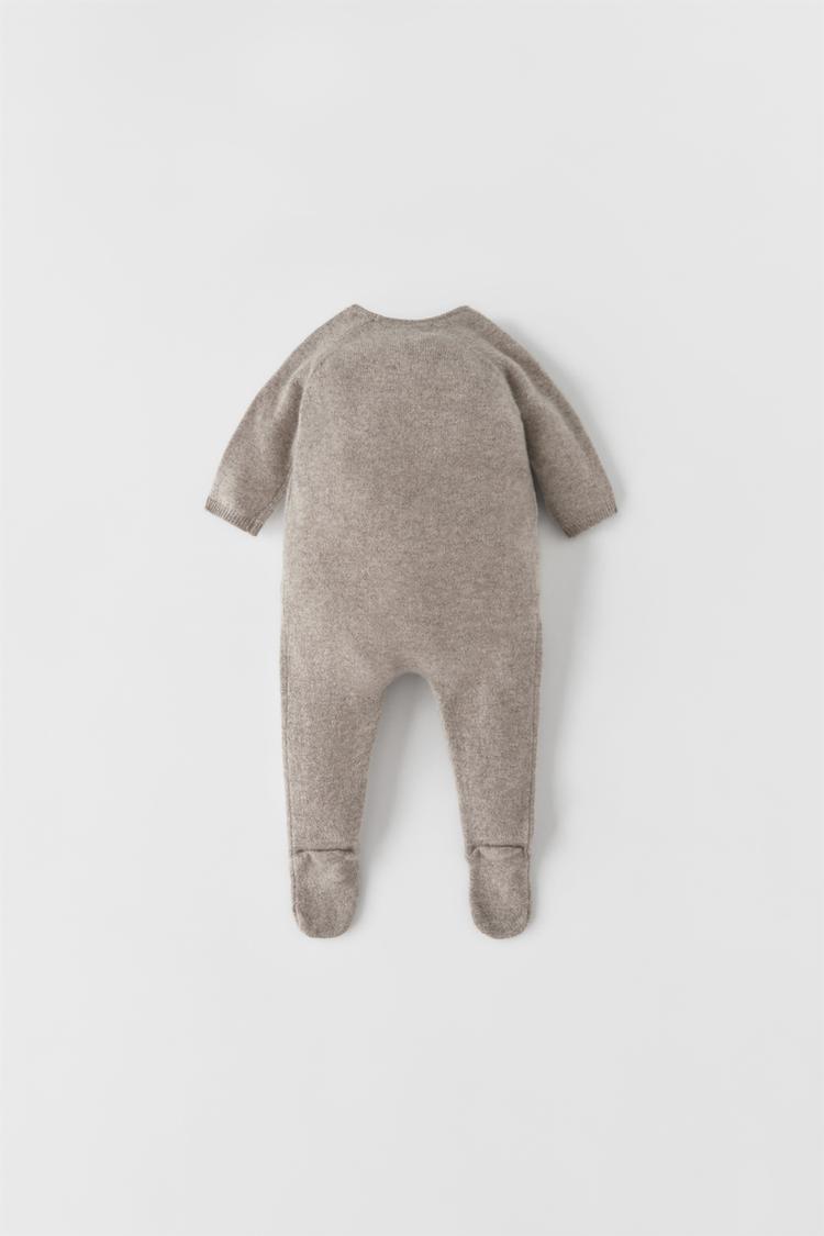 Zara baby POINTELLE CASHMERE purchases SET. Size 0-1 months